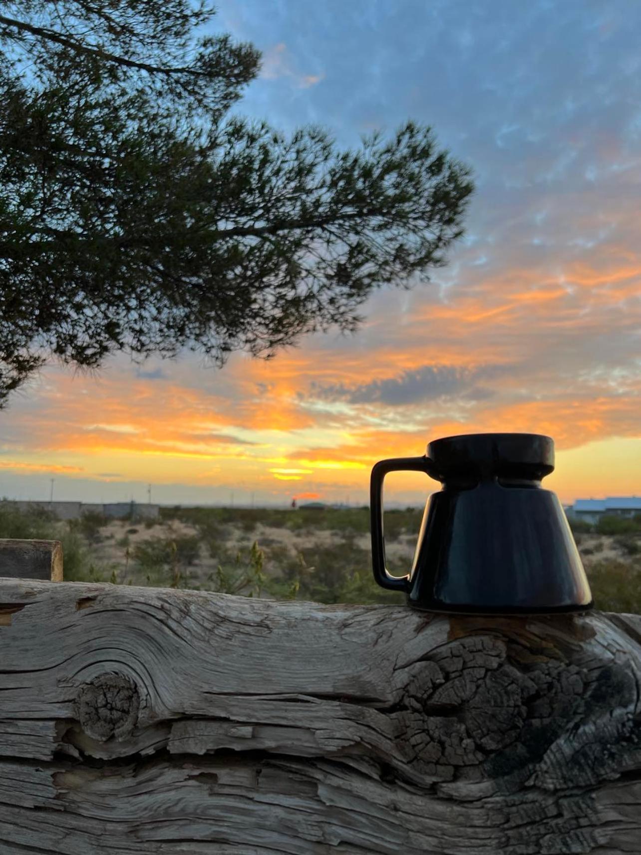 Hole In The Wall Getaway - Usa Mexico Border Bed And Breakfast Columbus Buitenkant foto