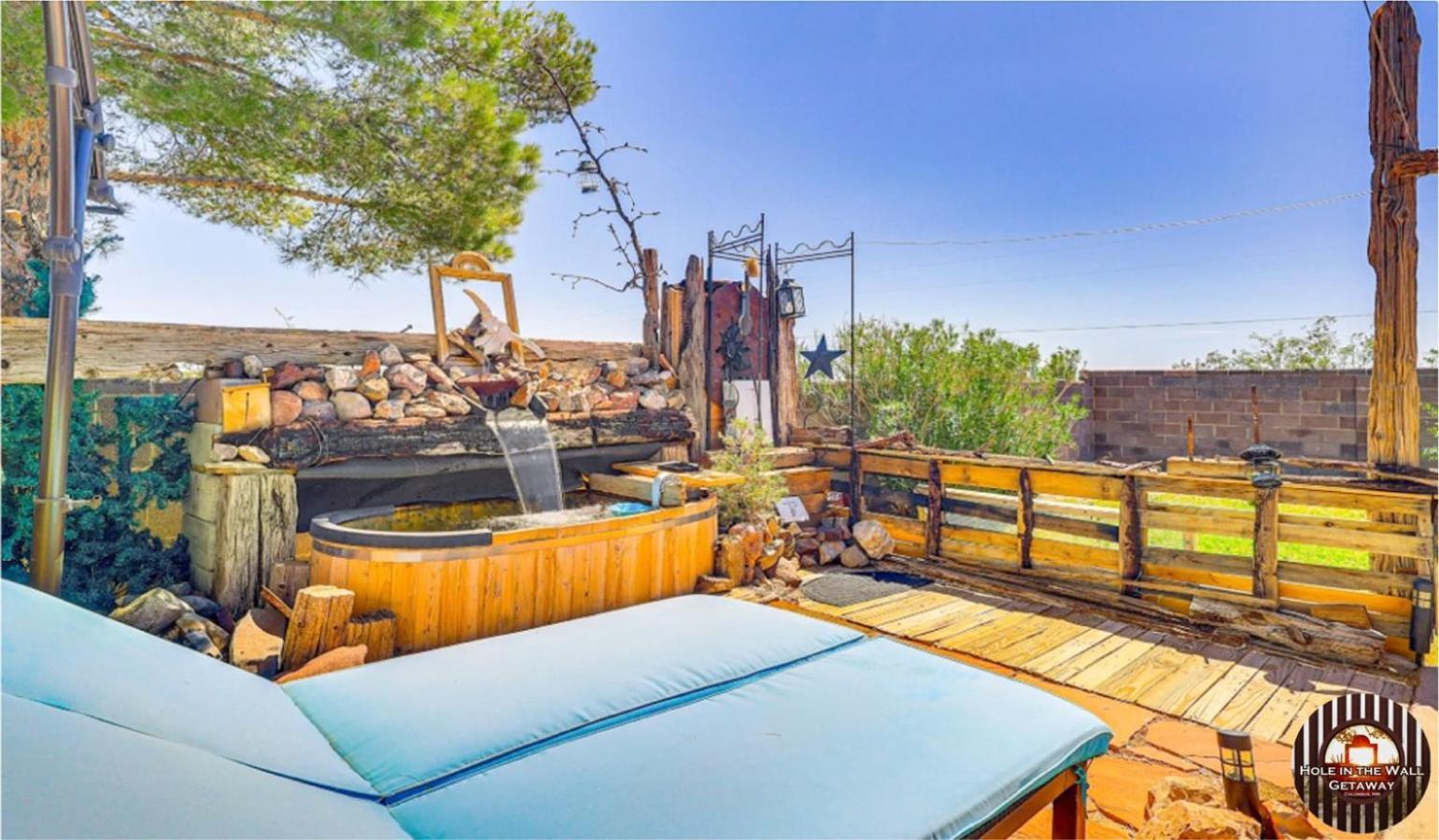 Hole In The Wall Getaway - Usa Mexico Border Bed And Breakfast Columbus Buitenkant foto